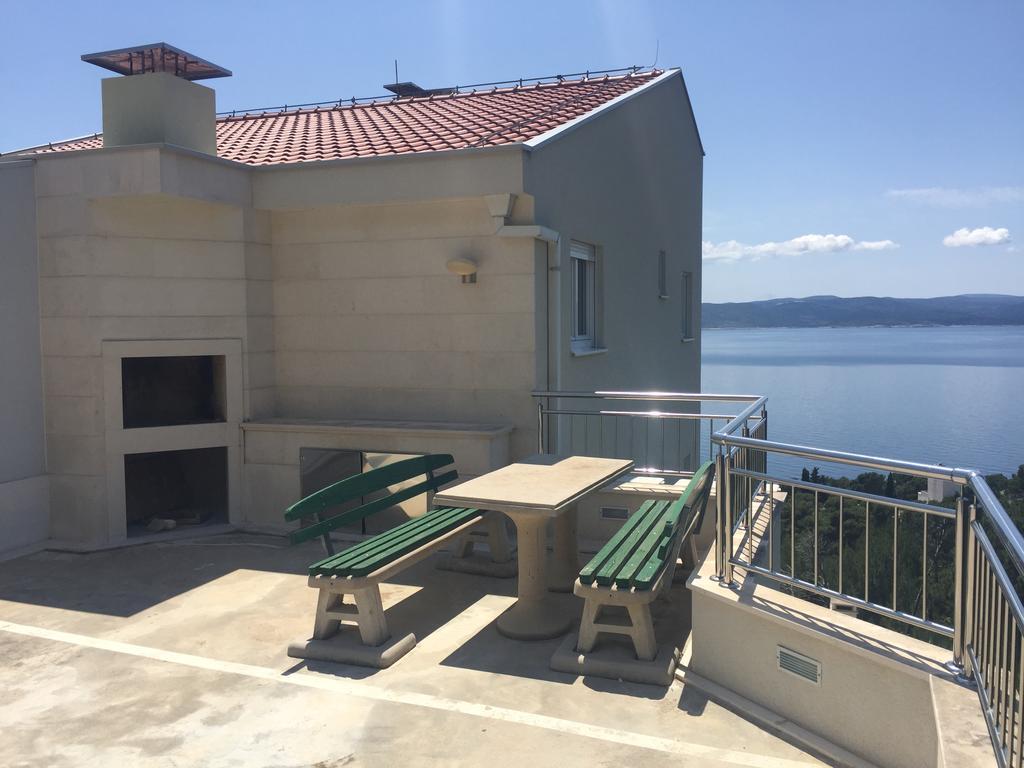 Apartment Andrija Baška Voda Eksteriør bilde