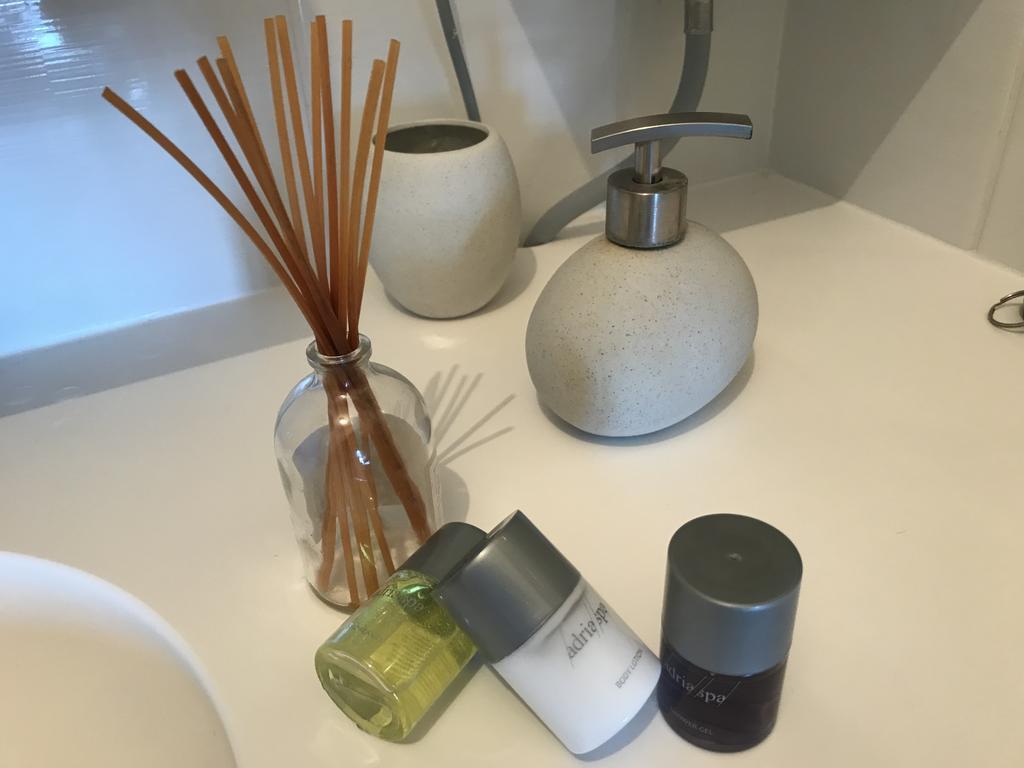 Apartment Andrija Baška Voda Eksteriør bilde